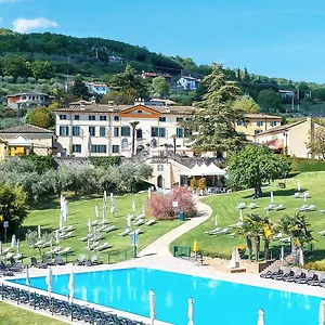 https://villa-cariola.hotelinveneto.com
