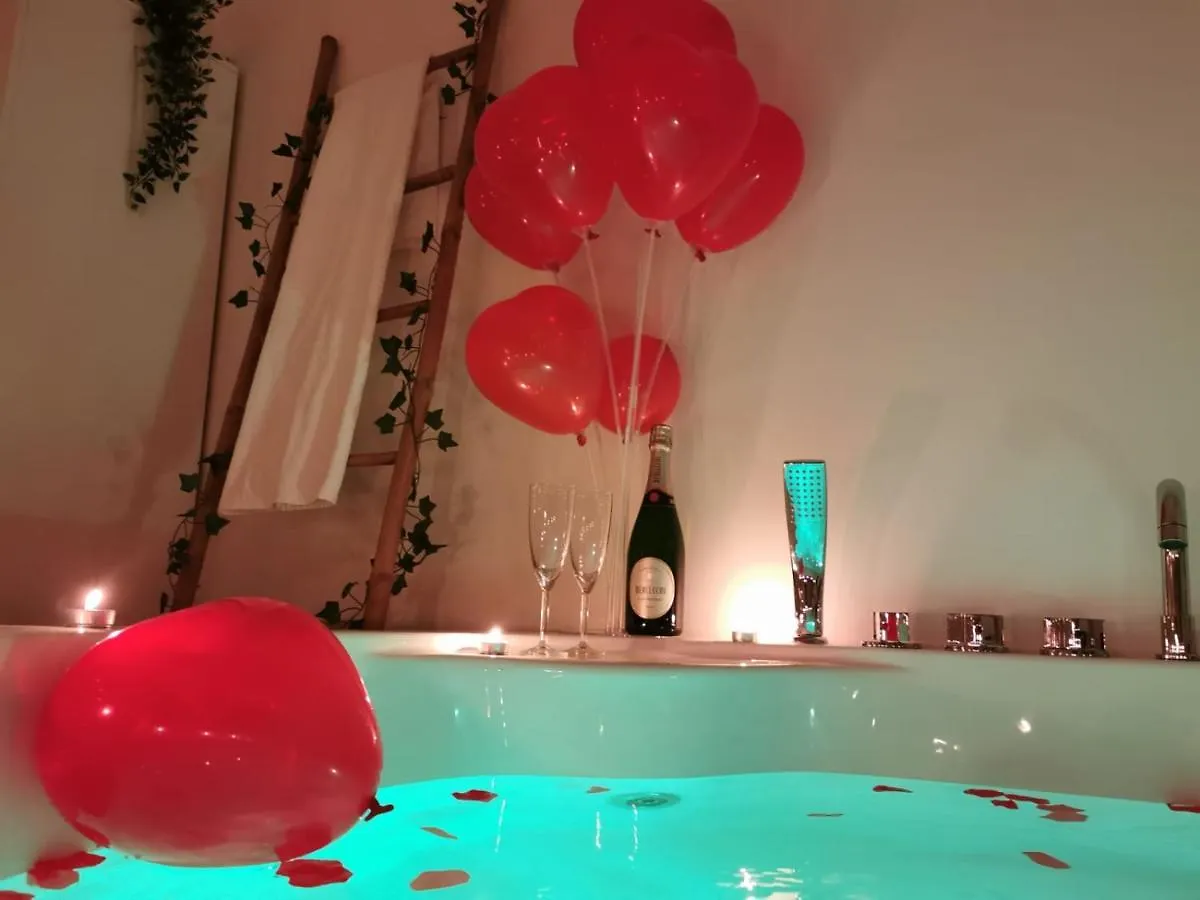 Sea Fly Guest House Фьюмичино Италия