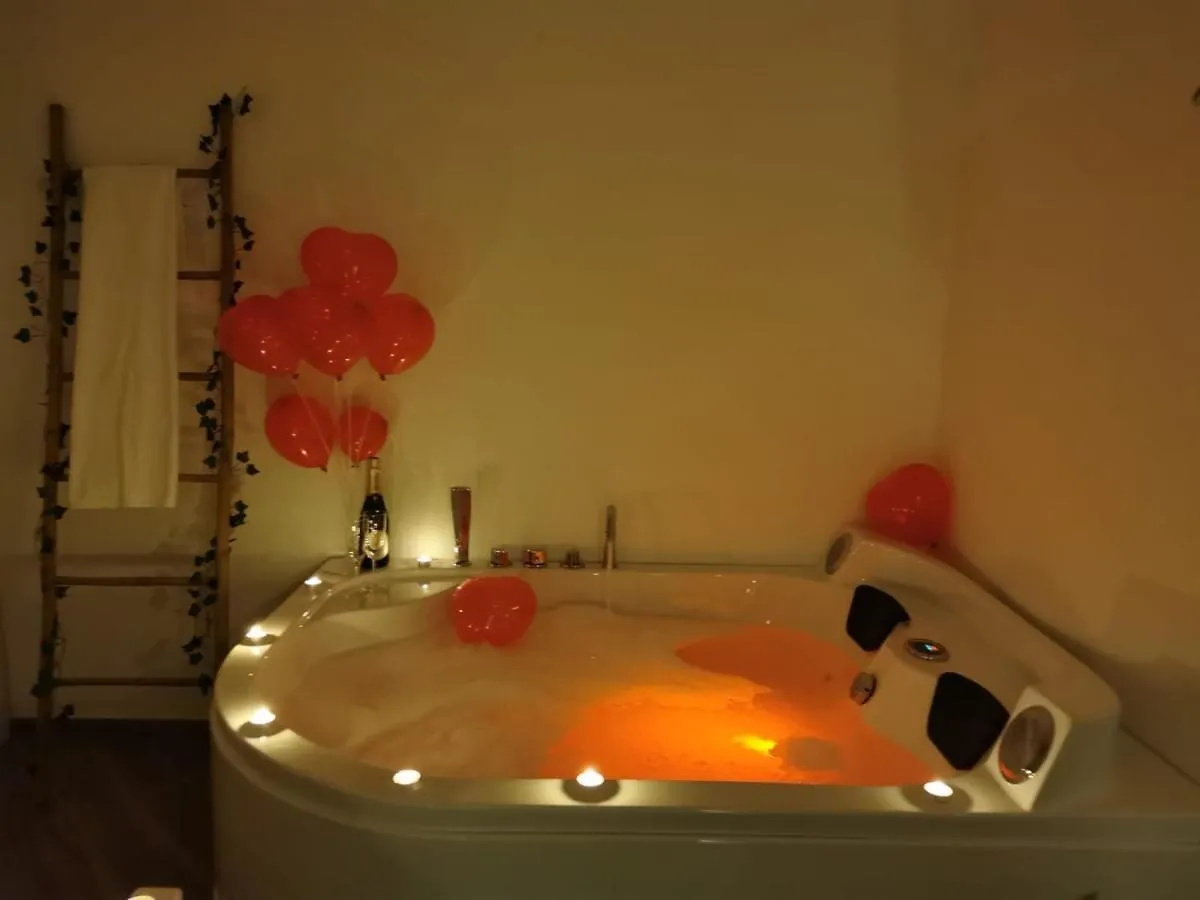 Sea Fly Guest House Фьюмичино