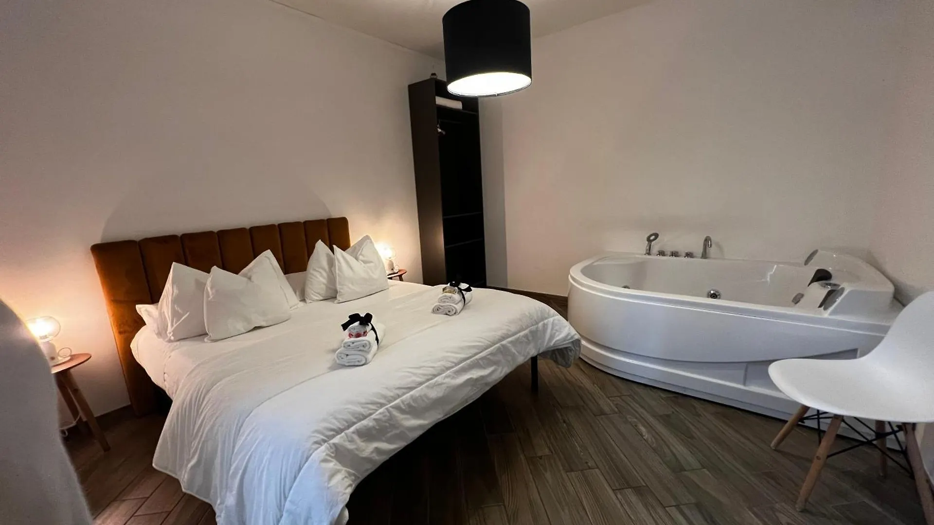 Sea Fly Guest House Фьюмичино Италия